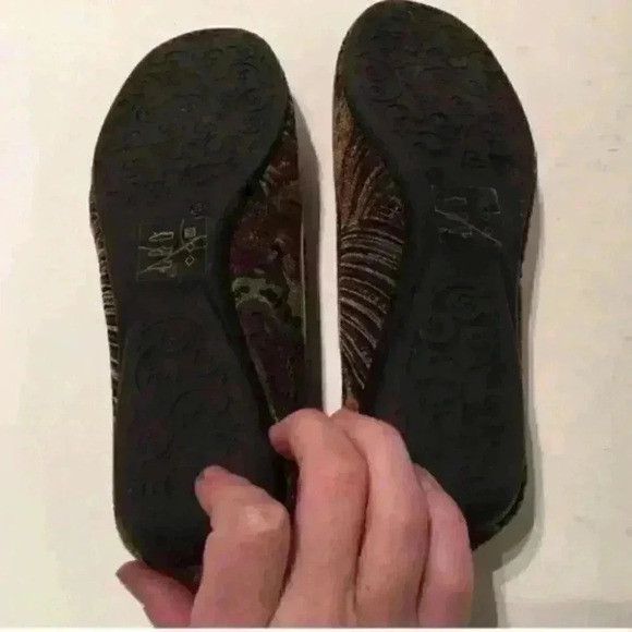 Aldo Womans Flats Sz 38 7.5 Floral Carpet Ballet vintage 90s - Picture 5 of 9